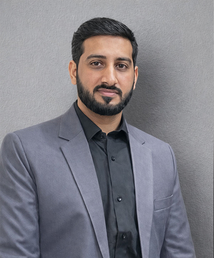 Asif Nawaz, professional web developer and WordPress expert from Pakistan